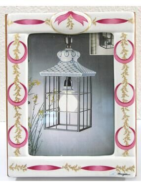 NEW Mangani Italy Magenta and White Porcelain Frame Item 11742/2 9.5 x7.5